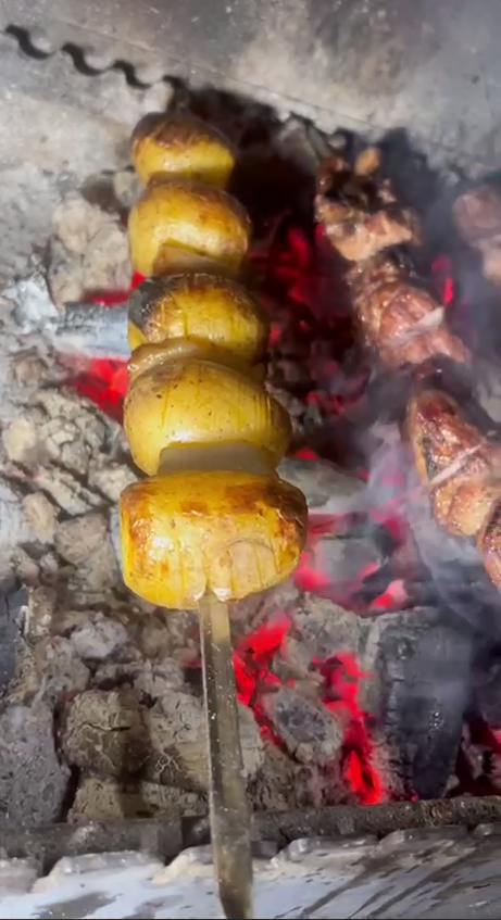 Картошка с салом на мангале